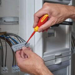 Bosch 1600A02NF9 VDE Tornavida Seti Karışık 14 Parça